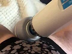 Amateurs have fun with Hitachi toys. 😊