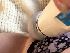 Amateurs have fun with Hitachi toys. 😊