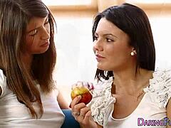 i'm eatin pussy wid my euro les