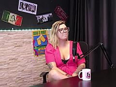 vanessa cerejinha gives oral on bus while driver watches