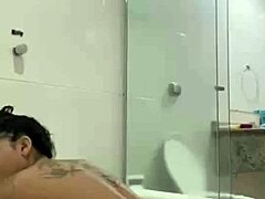 Wow Bia, Hot Morena Safada Masturbates With Bathtub Jet!