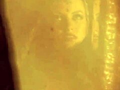 Indian Milf's Arousing Dance Moves