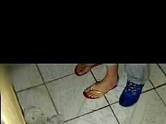 i'm bruna silva, hotwif at frinds party, part 1