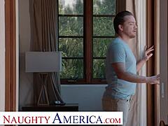 Naughty America Kendra Spade Flirts And Fucks Neighbor