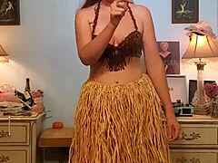 dainty rascal dances with body positivity and confidence