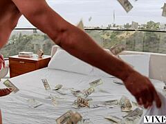 Vixen Blake梦幻女友翘臀口交指奸女上舔毛逼金发