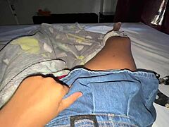 大学累坏了，独自自慰我多汁阴户