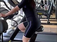 Whoa, check this energetic girl getting hotel action in diet workout video!