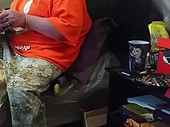 Stepmom Flashes Bbw Fat Body Ignoring Monster Big Black Cock