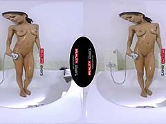 Reality lovers fuck pussy in bathroom
