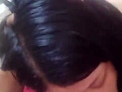 Le chupo la polla a mi hermanastro y me termina en la boca