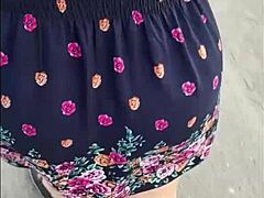 Madura Culona In Skirt On Lima Streets