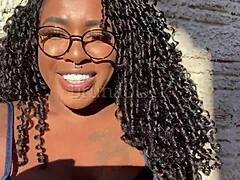 hey that young black teen goin solo masturbatin her creamy pussy at home