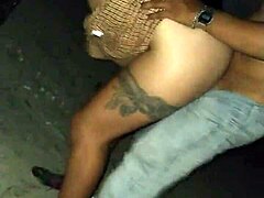 Sexi puta mexicana gets action on public beach.