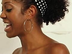 Wow, Curvy Latina Fucked By Black Lesbian!