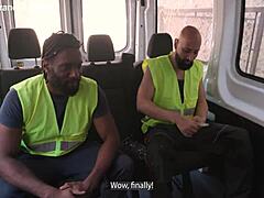 3 cumshots from amazing shemale in group 😏