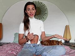 roxy fox teaches foreskin vs circumcised penises tutorial?