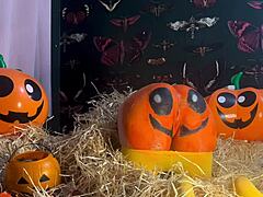 Teen whore gets double creampie in pumpkin patch