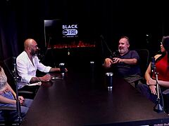 A mídia negativa ajuda só grava sem camisinha comentou da atriz pornô presa no Paraguai e a posição que gosta - Binho Ted Ted Oficial watch on sheer red