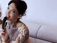 Lyviane fucks her girlfriend with toys and squirting