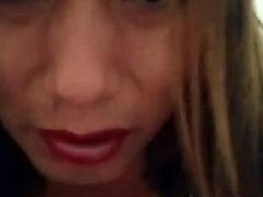 Chica trans moans in pleasure during anal fucking