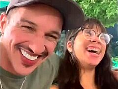 Vazou na net conheci essa novinha no bar arrastei pra casa e dei piru pra essa safada