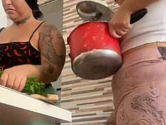 I CALLED MY FRIEND WITH BIG ASS TO HELP ME WITH LUNCH