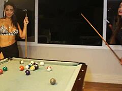 Athletic Lesbian Kisses And Toys With Tattooed Babe In First Time Muff Diving