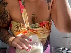 Showing my swollen pussy on live?