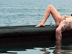 Shore Squirting Spectacle