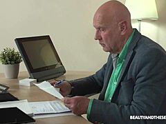 Smooth Stunning Beauty