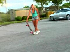 年轻荡妇被猛操