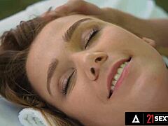 Alexis Crystal户外屁眼狠干