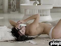 Curly Model Striptease