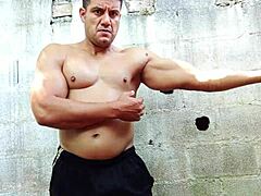 Yuri Gaúcho Handjob