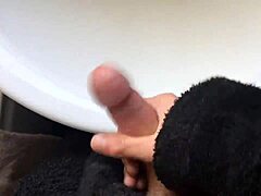 Solo Twink Squirting 😈