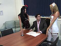 Nurses Teach Sucking