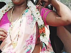 Desi Car Sex Thrill!