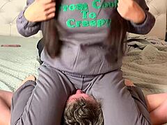 卧室脸坐女王支配play