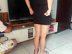 Wife Fucked By Technician