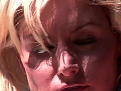 Cum Swapping Threesome