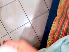 Italian Amateur Cums Hard