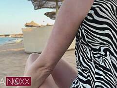 beach humiliation chat