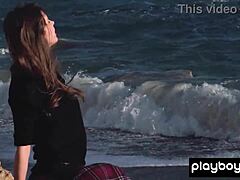 乌克兰18+妹脱衣秀