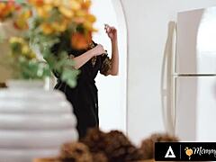 MILF Strapon Surprise