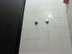 shower curvy amateur